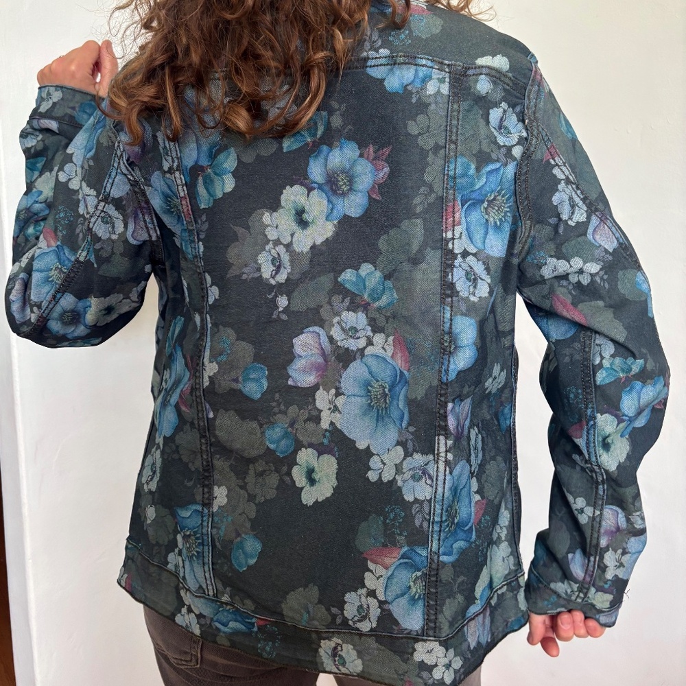 Reversible Floral Denim Jacket - Picture 6 of 10